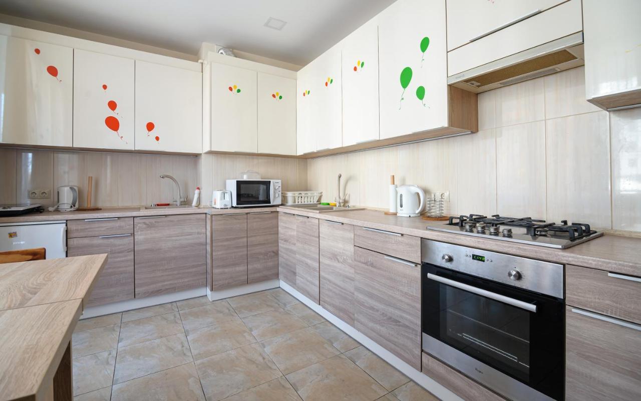 Colored Balloons - 3 Bedrooms, 3 Bathrooms, Equipped Large Apartments Lwów Zewnętrze zdjęcie
