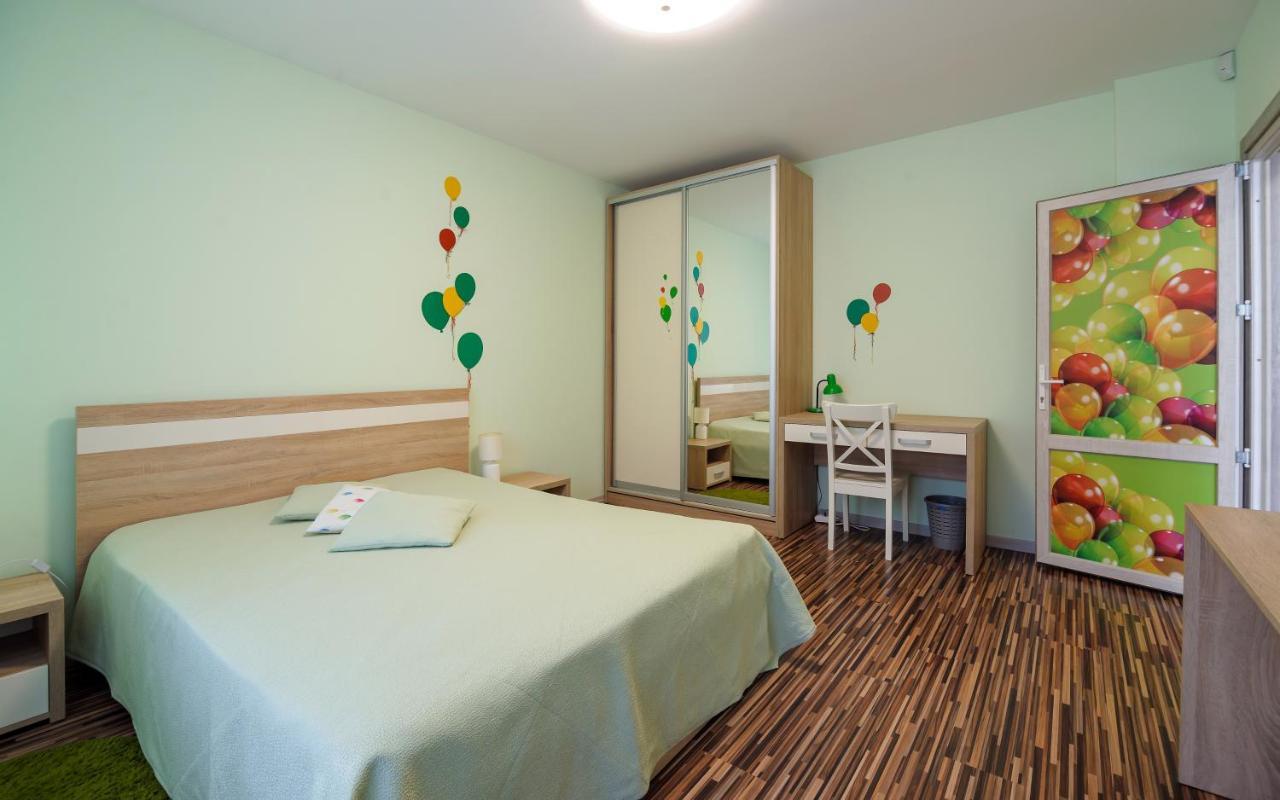 Colored Balloons - 3 Bedrooms, 3 Bathrooms, Equipped Large Apartments Lwów Zewnętrze zdjęcie