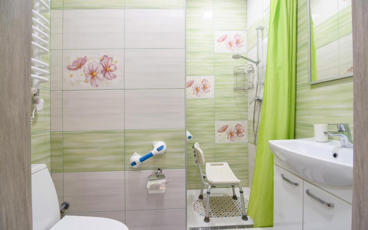 Colored Balloons - 3 Bedrooms, 3 Bathrooms, Equipped Large Apartments Lwów Zewnętrze zdjęcie