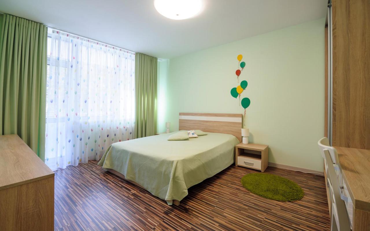 Colored Balloons - 3 Bedrooms, 3 Bathrooms, Equipped Large Apartments Lwów Zewnętrze zdjęcie