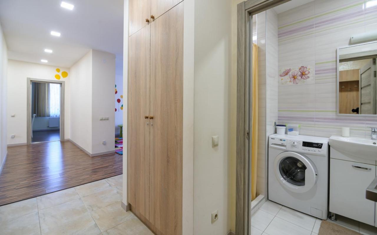 Colored Balloons - 3 Bedrooms, 3 Bathrooms, Equipped Large Apartments Lwów Zewnętrze zdjęcie